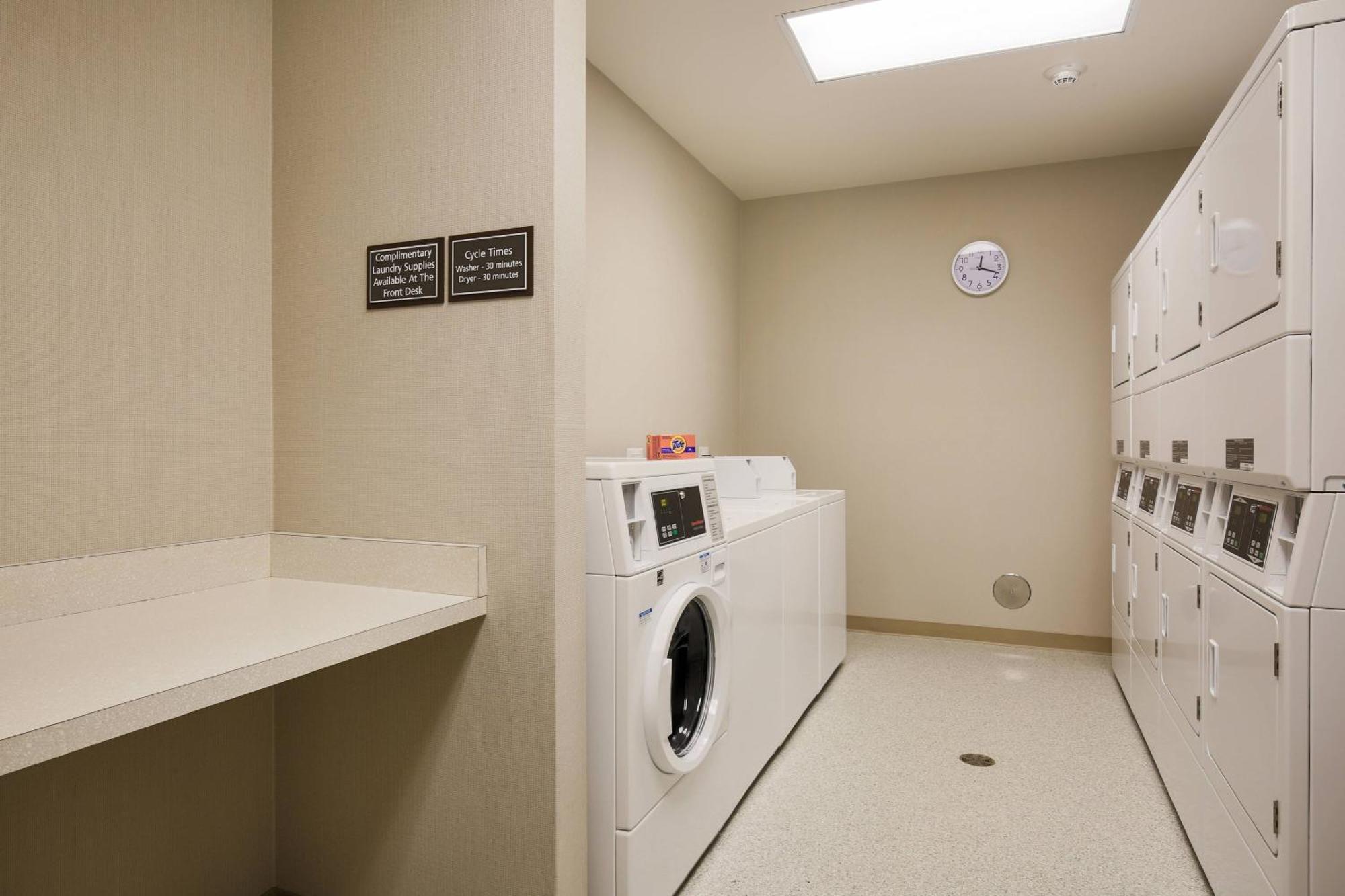 Springhill Suites By Marriott San Jose Airport Экстерьер фото